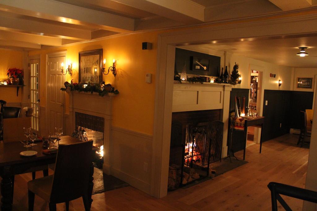 King Hill Inn & Kitchen New London Εξωτερικό φωτογραφία