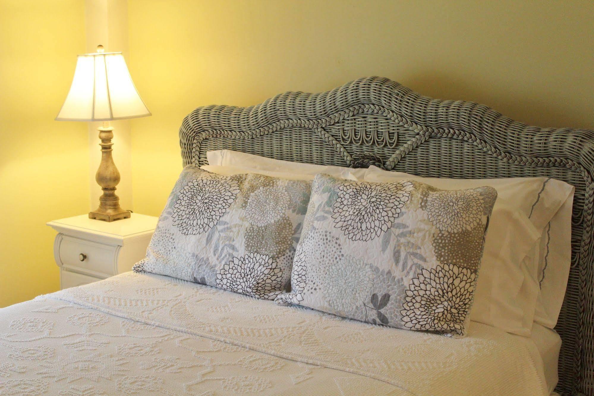 King Hill Inn & Kitchen New London Εξωτερικό φωτογραφία