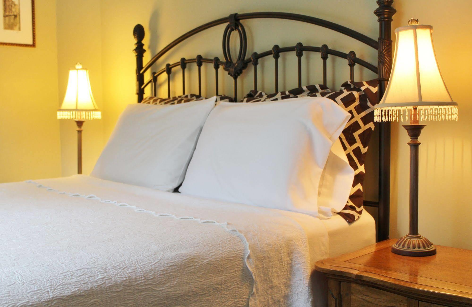 King Hill Inn & Kitchen New London Εξωτερικό φωτογραφία